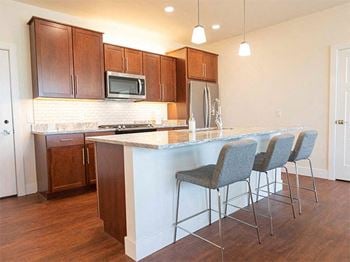 Breakfast bar in kitchen