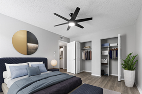 San Antonio apartment for rent - Modern Bedroom at City-Base Vista, Texas