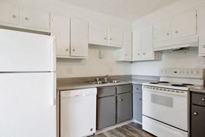 Denver apartment for rent - Kitchen With White Appliances at Stratford Plaza North, Denver, CO