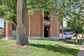 Denver apartment for rent - Outdoor Green Space at Warren Club, Denver, CO, 80227