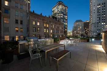 Roofdeck with bbq