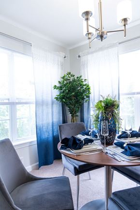 Weymouth apartment for rent - the ledges dining room