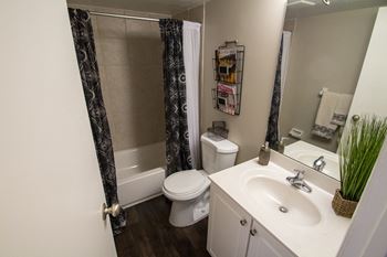 Two full baths in 2brs