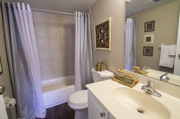 Two full baths in 2brs