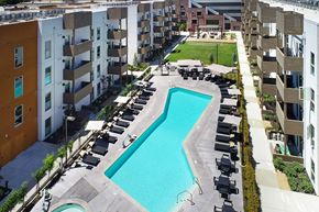 San Jose apartment for rent - Outdoor community pool