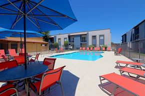Glendale apartment for rent - Pool at Summers Point Apartments, Glendale