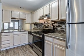 Augusta apartment for rent - Two Bed Townhome Kitchen at Lory of Augusta Apartments, Augusta, GA