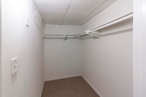 Floor plan for 1 bed, 1 bath, 600 sqft