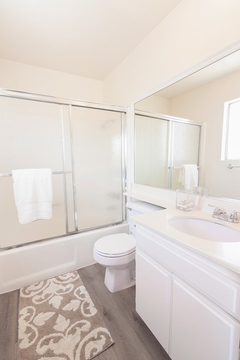 Floor plan for 2 beds, 2 baths, 800 sqft