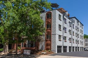 Denver apartment for rent - the building in which the hotel is located