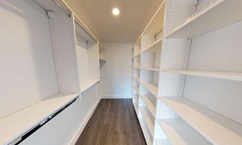 Walk-in closet