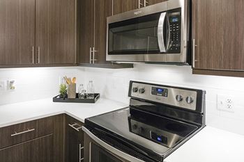 Baseline 158 - under-cabinet lighting in kitchens