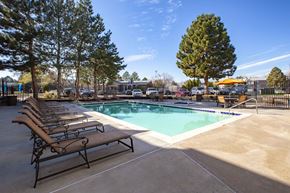 Lakewood apartment for rent - The Huntington Apartments Pool
