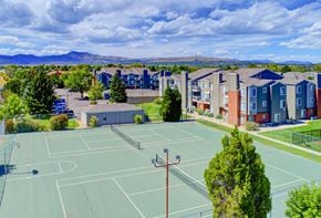 Lakewood apartment for rent - Community Tennis Court