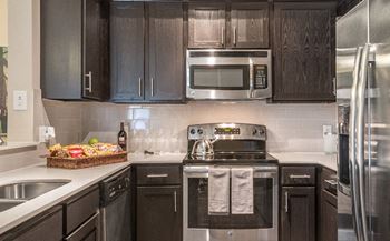 Quartz countertops in kitchen