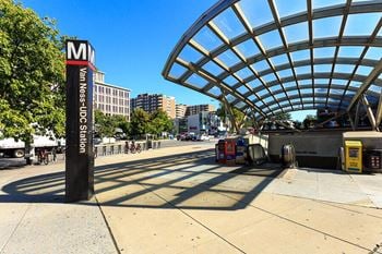 3 Blocks to van ness metro station