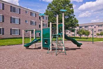 Play structure