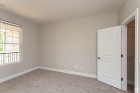 Delaware apartment for rent - The Drake Bedroom at The Flats on Houk, Delaware, Ohio