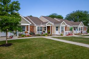 Hilliard apartment for rent - a row of small houses in a neighborhood