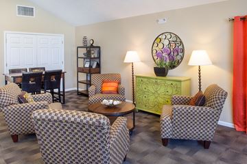 Holland apartment for rent - a living room filled with furniture and a table and chairs