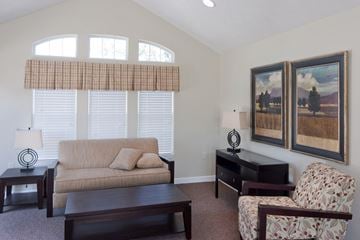 Washington Court House apartment for rent - a living room with a couch and a table