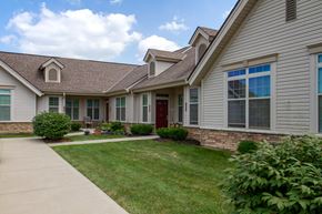 Columbus apartment for rent - Elim Manor Senior Garden Apartments