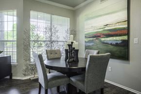 Plano apartment for rent - Dining Area Space with 4-Seat Dining Room Table