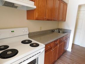 Lakewood apartment for rent - one and two bedroom rental apartments for rent at cliftons arms apartments in lakewood, nj ocean county new jersey